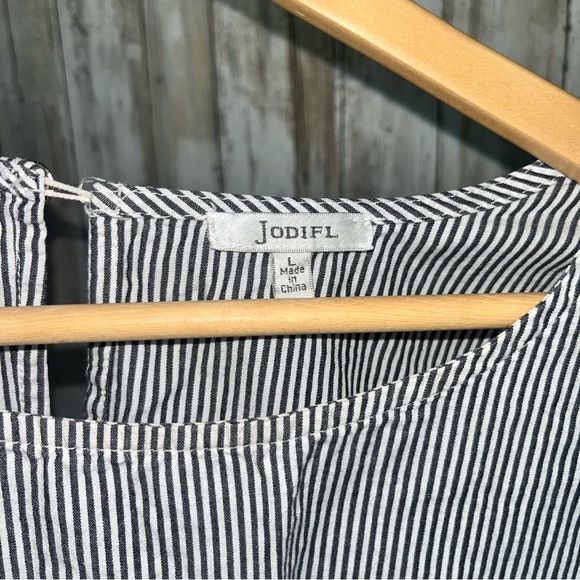 Jodifl Stripe Embroidered Sleeve Tunic - Picture 4 of 4